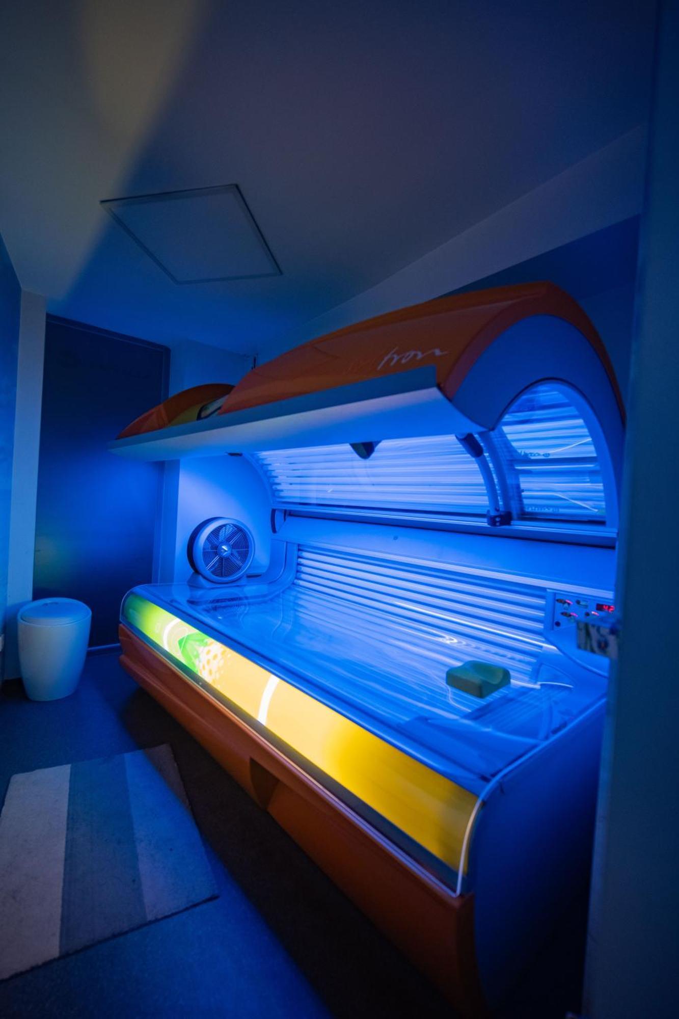 Eleven Business & Sport Hotel Jaszarokszallas Екстер'єр фото